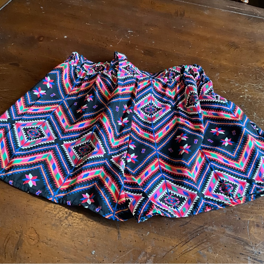 Point size medium ladies shorts
